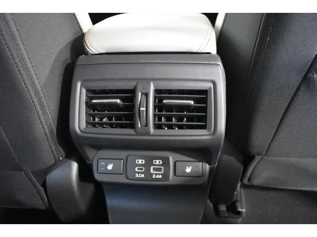 ���A���G�A�R�������o�����ƃV�[�g�q�[�^�[�E�t�r�a�d�����t���Ă��܂�