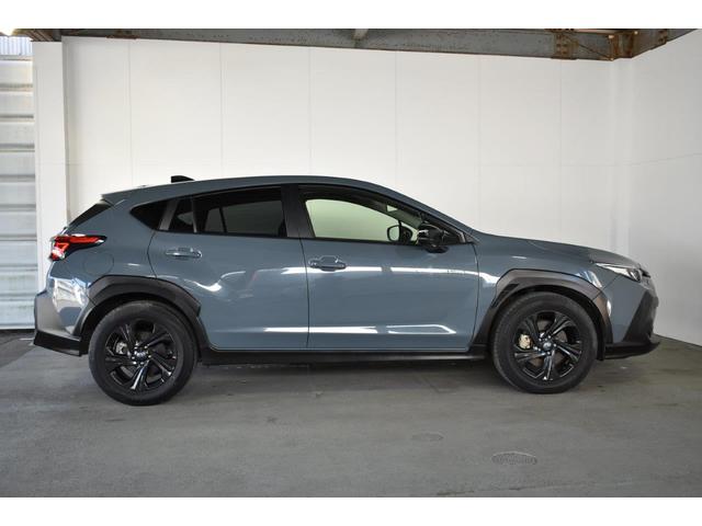 クロストレック ツーリング　フロントカメラ・両サイドカメラ・デジタルマルチビューモニター・オート機能付エアコン・パドルシフト機能・フロントパワーシート（運転席シートメモリー機能）・ステアリングヒーター・１７インチアルミホイール（14枚目）