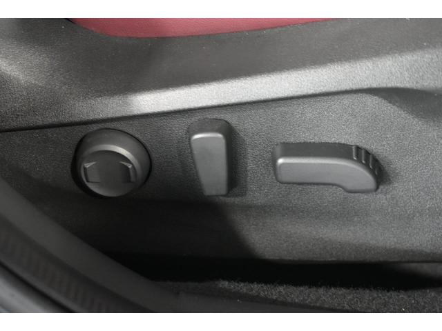 ���ʂƑO�[���̍����A�O��ʒu�A�w������p�x�̒�����d���ōs���܂��B���i�K�ōׂ����������邽�߁A�̊i�ɍ��킹���K�؂ȃ|�W�V�����ɐݒ�ł��܂��B�^�]�Ȃ̓����o�[�T�|�[�g�������\�ł�