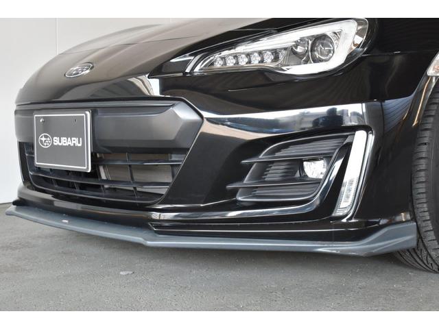 �r�s�h�t�����g�A���_�[�X�|�C���[���t�����g�o���p�[�����ɗ�����C�𐮂��A�ڒn��������B�������̃n���h�����O�����m���ɂ��邾���łȂ��A�X�^�C�����O���������߂܂��B