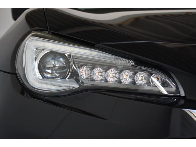 �X�o���Ɠ��̌��I�ȃw�b�h���C�g�ł�