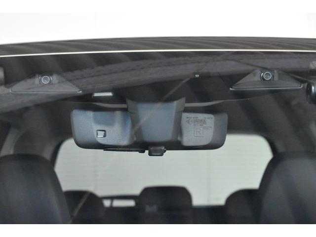 �d�����r���������i�A�C�T�C�g�j�́A���E�ŏ��߂ăX�e���I�J�����݂̂ŁA�S�ԑ��Ǐ]�N���[�Y�R���g���[���@�\����s�ҁA���]�Ԃ����ΏۂƂ����v���N���b�V���Z�[�t�e�B�@�\�����������V�X�e���ł��B