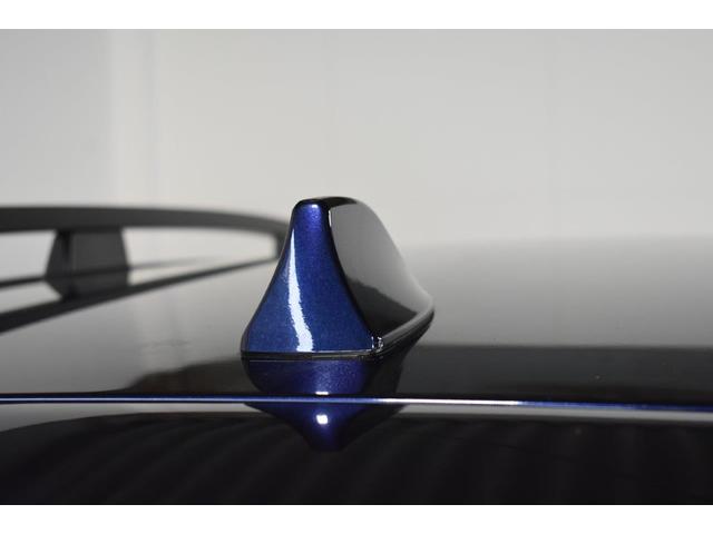 ���s�̃V���[�N�t�B�����W�I�A���e�i�́A�R���p�N�g�ɓZ�܂�܂��B