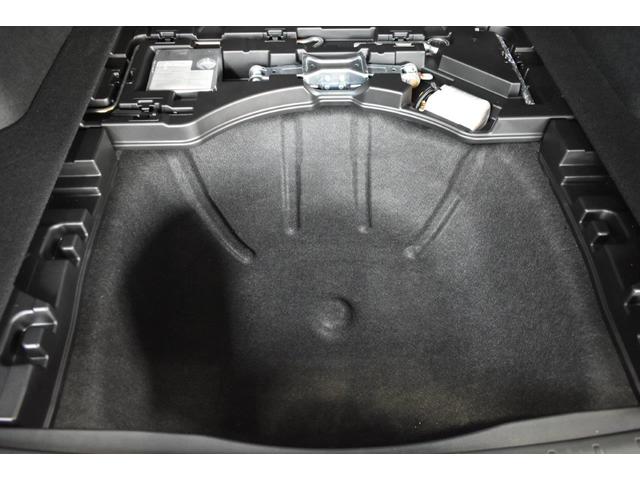 �T�u�g�����N�t�ł��̂Ő�ԓ����H��̎��[�ɕ֗��ł��B