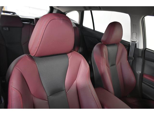 �{���h�[�ƃu���b�N�̑g�ݍ��킹�������I�Ȑ�p�{�v�V�[�g���̗p����A�㎿���X�|�[�e�B�[�Ȏ�����Ԃ����o���Ă��܂��B