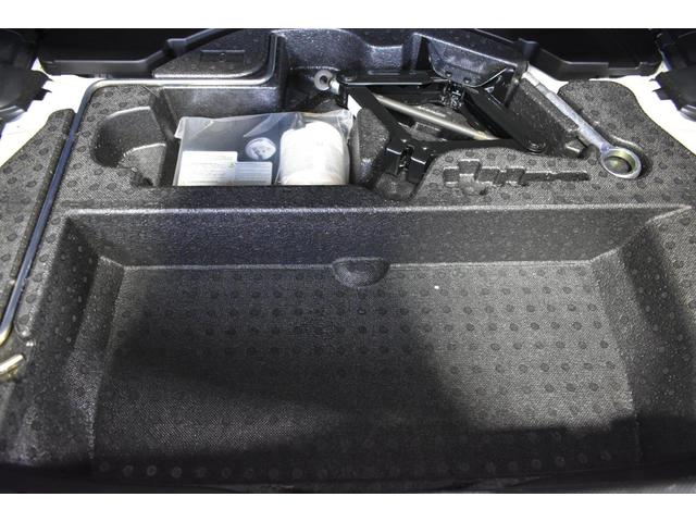 �T�u�g�����N�t�ł��̂Ő�ԓ����H��̎��[�ɕ֗��ł��B