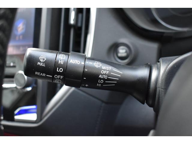 �J�H���m�����C�p�[�̓t�����g�K���X�㕔�̃Z���T�[���J�ʂ����m���A�J�̋����ɉ����āu�Ԍ��E�ᑬ�E�����v�������Ő؂�ւ���@�\�ł��B