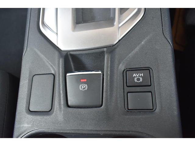 �p�[�L���O�u���[�L���X�C�b�`�ЂƂō쓮�E�����ł���d���p�[�L���O�u���[�L�B���i���̓A�N�Z���𓥂ނ����ŉ����ł��܂��B