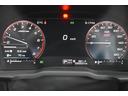 運転支援システムの作動状況などをグラフィカルに表示する12.3インチフル液晶メーター。