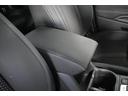 ＸＴ－エディション　ワンオーナー車　フロントカメラ・左サイドカメラ・左右独立温度調整機能付きフルオートエアコン装備・パドルシフト機能・１８インチアルミホイール（32枚目）