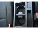 運転席・助手席から最も手が届きやすく、運転席、助手席、後部座席のドアポケット内側に、それぞれカップホルダーが設置されています。