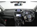 広々としたガラスエリアと良好な視界は、運転のしやすさに貢献しています。