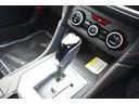 シフトレバーはＬ字型のシフトチェンジになっていまして、Ｄレンジ走行で、右側へレンジを切り替えて頂く事で、マニュアルモードでの走行を楽しいんで頂けます。