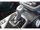 シフトレバーはＬ字型のシフトチェンジになっていまして、Ｄレンジ走行で、右側へレンジを切り替えて頂く事で、マニュアルモードでの走行を楽しいんで頂けます。