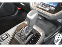 シフトレバーはL字型のシフトチェンジになっていまして、Dレンジ走行で、右側へレンジを切り替えて頂く事で、マニュアルモードでの走行を楽しいんで頂けます。