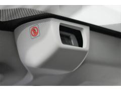 �ե���ȥ��饹�˼���դ���줿���ƥ쥪����餬���ʤ����ܤȤʤäƴ���������ޤ����� 3