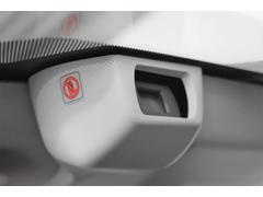 �ե���ȥ��饹�˼���դ���줿���ƥ쥪����餬���ʤ����ܤȤʤäƴ���������ޤ����� 3