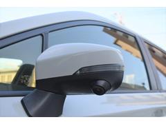 ������¦�ɥ��ߥ顼�����夵�줿�����α�����ǥ����ץ쥤��ɽ�������֤ν�����¦�������ͻҤ���ǧ�Ǥ�������ƻ�ؤο����䤹��㤤��ƻϩü�ؤ�������֤ʤɤ���¿����ƹԤ����Ȥ��Ǥ��ޤ��� 4