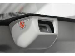 �ե���ȥ��饹�˼���դ���줿���ƥ쥪����餬���ʤ����ܤȤʤäƴ���������ޤ����� 3