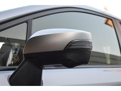 ������¦�ɥ��ߥ顼�����夵�줿�����α�����ǥ����ץ쥤��ɽ�������֤ν�����¦�������ͻҤ���ǧ�Ǥ�������ƻ�ؤο����䤹��㤤��ƻϩü�ؤ�������֤ʤɤ���¿����ƹԤ����Ȥ��Ǥ��ޤ��� 5