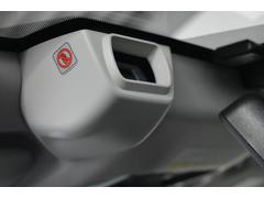 ��ξ�����Υե���ȥ��饹���������֤��줿���ĤΥ���餬���ͤ�㳲ʪ�Ȥε�Υ���������ư®�٤�⤤���٤�ǧ�����ޤ�������ˤ�ꡢ�о�ʪ���ֲ����פ����Ǥʤ����֤ɤ��ˤ��뤫�פޤǤ�Ω��Ū���İ��Ǥ��ޤ��� 3