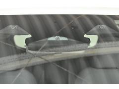 ��ξ�����Υե���ȥ��饹���������֤��줿���ĤΥ���餬���ͤ�㳲ʪ�Ȥε�Υ���������ư®�٤�⤤���٤�ǧ�����ޤ�������ˤ�ꡢ�о�ʪ���ֲ����פ����Ǥʤ����֤ɤ��ˤ��뤫�פޤǤ�Ω��Ū���İ��Ǥ��ޤ��� 2