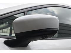 ξ¦�ɥ��ߥ顼�����夵�줿�����α�����ǥ����ץ쥤��ɽ�������֤�ξ¦�̤��ͻҤ���ǧ�Ǥ�������ƻ�ؤο����䤹��㤤��ƻϩü�ؤ�������֤ʤɤ���¿����ƹԤ����Ȥ��Ǥ��ޤ��� 3