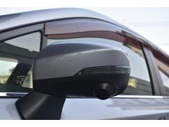 ������¦�ɥ��ߥ顼�����夵�줿�����α�����ǥ����ץ쥤��ɽ�������֤ν�����¦�������ͻҤ���ǧ�Ǥ�������ƻ�ؤο����䤹��㤤��ƻϩü�ؤ�������֤ʤɤ���¿����ƹԤ����Ȥ��Ǥ��ޤ��� 4