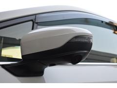 ������¦�ɥ��ߥ顼�����夵�줿�����α�����ǥ����ץ쥤��ɽ�������֤ν�����¦�������ͻҤ���ǧ�Ǥ�������ƻ�ؤο����䤹��㤤��ƻϩü�ؤ�������֤ʤɤ���¿����ƹԤ����Ȥ��Ǥ��ޤ��� 4