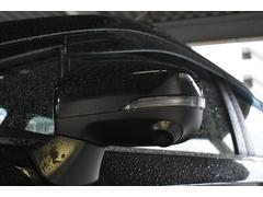 ������¦�ɥ��ߥ顼�����夵�줿�����α�����ǥ����ץ쥤��ɽ�������֤ν�����¦�������ͻҤ���ǧ�Ǥ�������ƻ�ؤο����䤹��㤤��ƻϩü�ؤ�������֤ʤɤ���¿����ƹԤ����Ȥ��Ǥ��ޤ��� 5