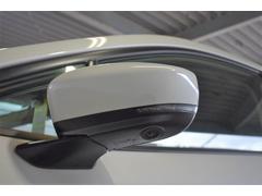 ξ¦�ɥ��ߥ顼�����夵�줿�����α�����ǥ����ץ쥤��ɽ�������֤�ξ¦�̤��ͻҤ���ǧ�Ǥ�������ƻ�ؤο����䤹��㤤��ƻϩü�ؤ�������֤ʤɤ���¿����ƹԤ����Ȥ��Ǥ��ޤ��� 4