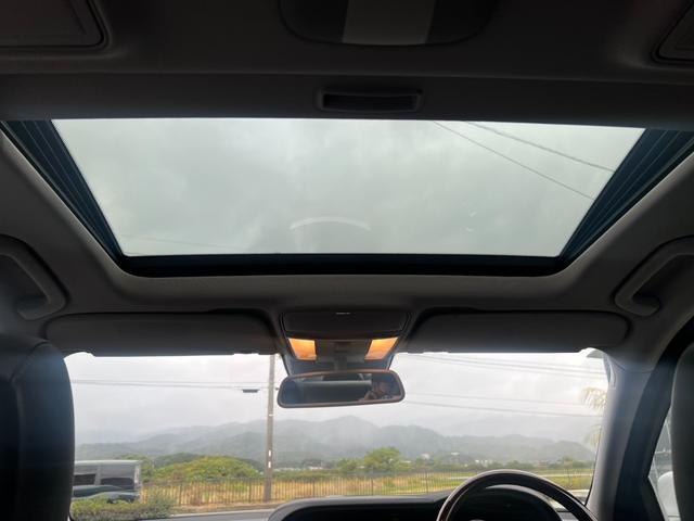 Ｓクラス 　Ｓ５５０　クリアランスソナー　オートクルーズコントロール　ナビ　ＴＶ　アルミホイール　ＡＴ　シートヒーター　スマートキー　電動格納ミラー　パワーシート　エアコン　パワーステアリング　パワーウィンドウ（7枚目）