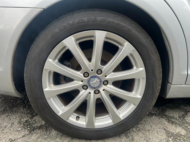 Ｓクラス 　Ｓ５５０　クリアランスソナー　オートクルーズコントロール　ナビ　ＴＶ　アルミホイール　ＡＴ　シートヒーター　スマートキー　電動格納ミラー　パワーシート　エアコン　パワーステアリング　パワーウィンドウ（25枚目）