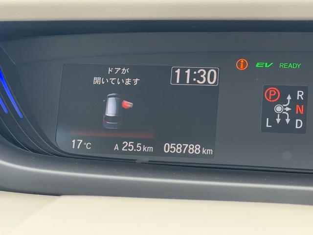 フリードハイブリッド ハイブリッド・Ｇホンダセンシング　キーフリー　プッシュスタート　純正ナビ　フルセグテレビ　ＣＤＤＶＤ再生　ブルートゥースオーディオ　ＥＴＣ　バックカメラ　シートヒーター　両側パワースライドドア　ＬＥＤヘッドライト（16枚目）