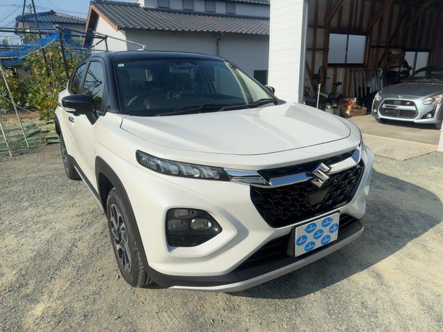 フロンクス ベースグレード　ベースグレード（５名）　キーフリー　プッシュスタート　純正ワイドナビ　フルセグテレビ　バックカメラ　全方位モニター　フロントシートヒーター　ＬＥＤヘッドライト　ブレーキサポート（4枚目）