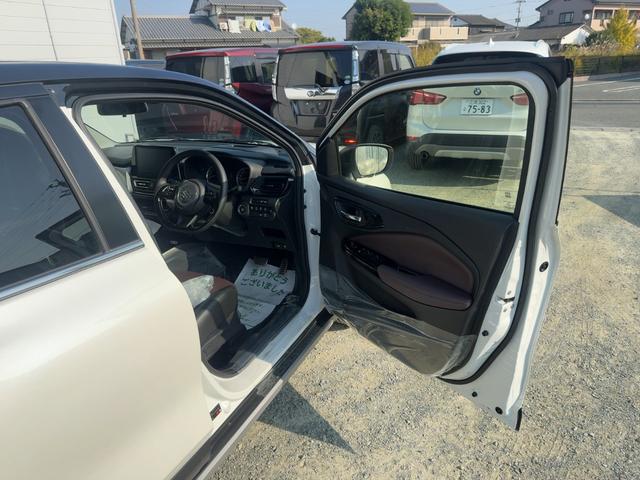 フロンクス ベースグレード　ベースグレード（５名）　キーフリー　プッシュスタート　純正ワイドナビ　フルセグテレビ　バックカメラ　全方位モニター　フロントシートヒーター　ＬＥＤヘッドライト　ブレーキサポート（10枚目）