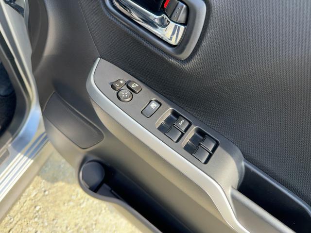 デリカD:2 カスタムハイブリッドSV 全方位カメラパッケージ キーフリー プッシュスタート ナビ フルセグテレビ CDDVD再生 ブルートゥースオーディオ バックカメラ 全方位モニター ETC LEDヘッドライト 両側パワースライドドア ブレーキサポート(22枚目)