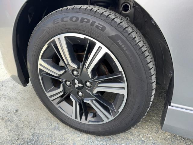 デリカD:2 カスタムハイブリッドSV 全方位カメラパッケージ キーフリー プッシュスタート ナビ フルセグテレビ CDDVD再生 ブルートゥースオーディオ バックカメラ 全方位モニター ETC LEDヘッドライト 両側パワースライドドア ブレーキサポート(27枚目)