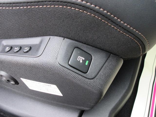 GTライン ブルーHDi 特別仕様車/アップルカープレイ/パワーシート/ハンズフリー電動テールゲート/前後パークセンサー/シートヒーター/純正18インチアルミ/禁煙車/ブラインドスポットアシスト/スペアキー1本有り/(19枚目)