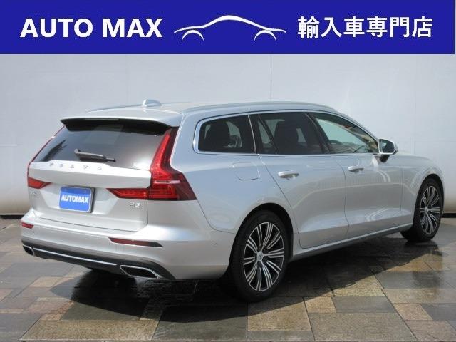 Ｖ６０ Ｂ５　インスクリプション　黒革シート／メモリー付きパワーシート／シートヒーター／純正ナビ／ＴＶ／３６０度カメラ／ＬＥＤヘッドライト／純正１８ＡＷ／ＡＣＣ／ＢＳＭ／パワートランク／ワンオーナー／（22枚目）