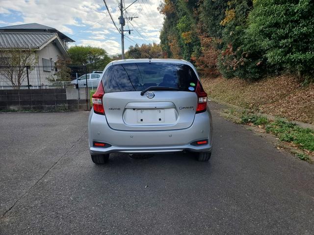 ノート e-パワー X FOUR 4WD エマブレ 純正アルミ(3枚目)