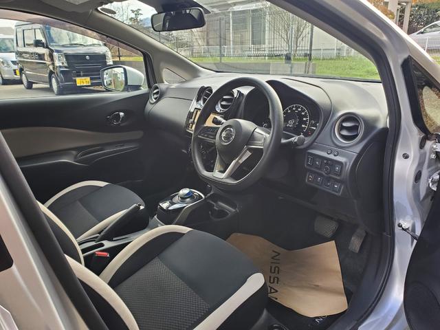 ノート e-パワー X FOUR 4WD エマブレ 純正アルミ(9枚目)