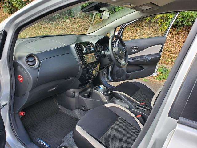 ノート e-パワー X FOUR 4WD エマブレ 純正アルミ(12枚目)