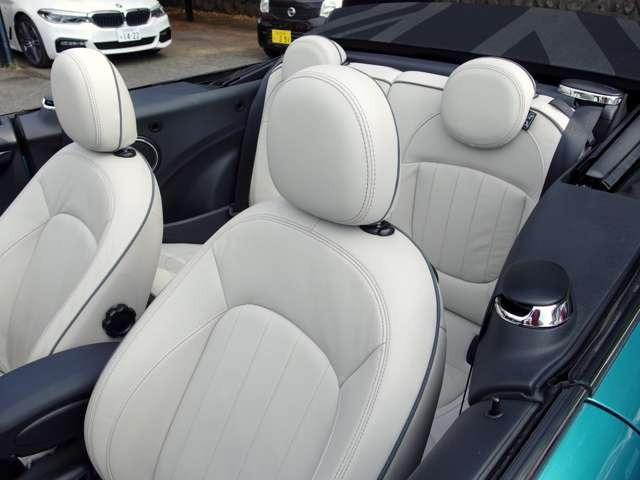 MINI クーパー コンバーチブル クーパー DCT 禁煙 ペット歴無 ホワイトレザー シートヒーター バックカメラ カブリオ限定カリビアンアクア(13枚目)