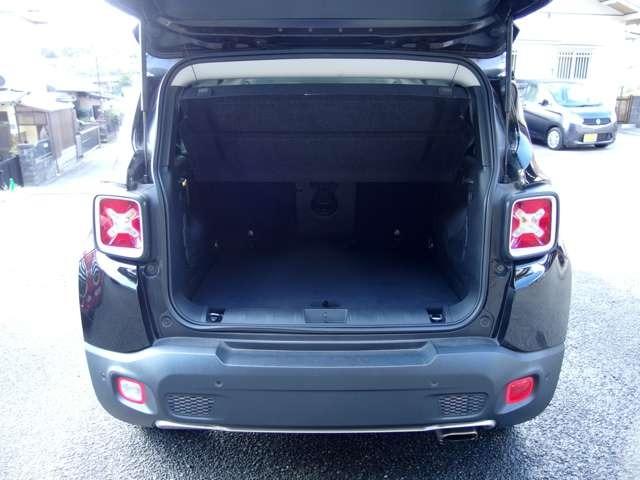 ジープ・レネゲード リミテッド 禁煙 黒レザー 検2年 カープレイ Bカメラ(7枚目)
