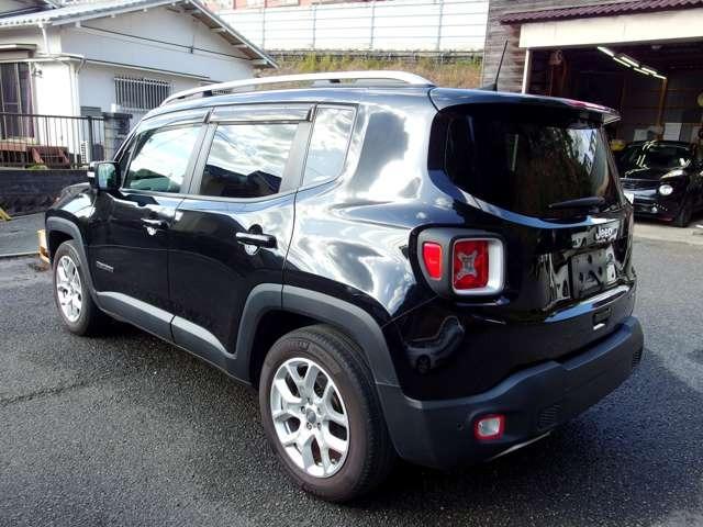 ジープ・レネゲード リミテッド 禁煙 黒レザー 検2年 カープレイ Bカメラ(8枚目)