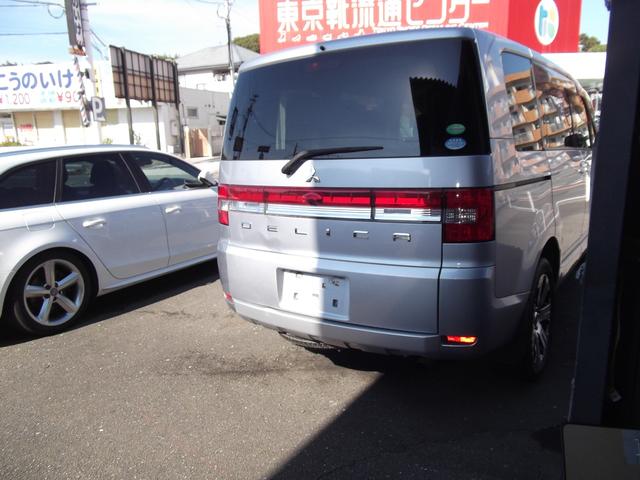 デリカＤ：５ Ｍ　左パワースライドドア　社外ナビ　ブルートゥース　フリップダウンモニター　１８インチアルミホイール　シートカバー（5枚目）