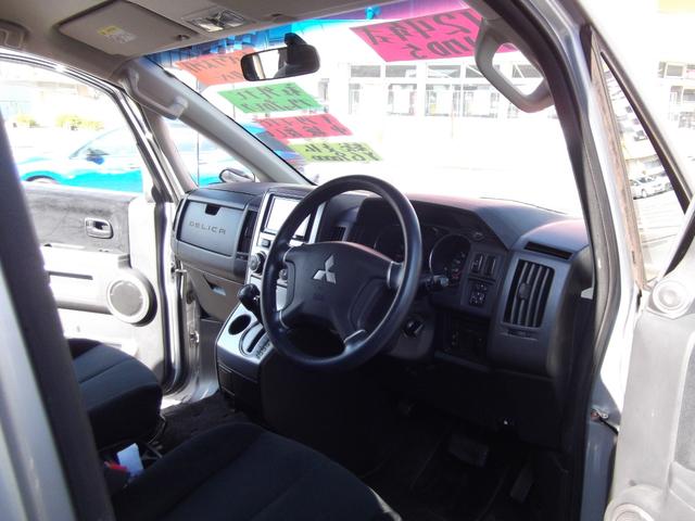 デリカＤ：５ Ｍ　左パワースライドドア　社外ナビ　ブルートゥース　フリップダウンモニター　１８インチアルミホイール　シートカバー（8枚目）