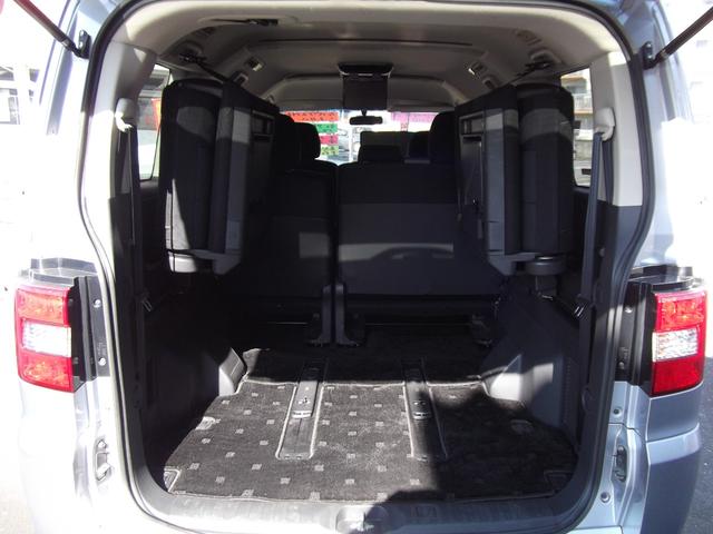 デリカＤ：５ Ｍ　左パワースライドドア　社外ナビ　ブルートゥース　フリップダウンモニター　１８インチアルミホイール　シートカバー（19枚目）