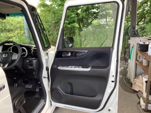 Ｎ－ＢＯＸカスタム ＧＳＳパッケージ　ナビ　リアカメラ　両側電動スライドドア　運転席助手席エアバッグ　スマートキーシステム　盗難警報装置　ＥＣＯＮモード　ＶＳＡ　カーテンエアバック　ワンセグ　エアロ　ＡＵＴＯエアコン　パワステ　ＡＢＳ（47枚目）